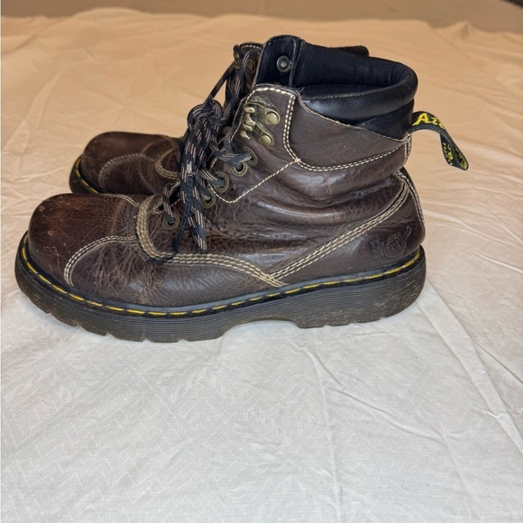 Dr. Martens Men's Brown Leather Boots - Picture 2 of 7